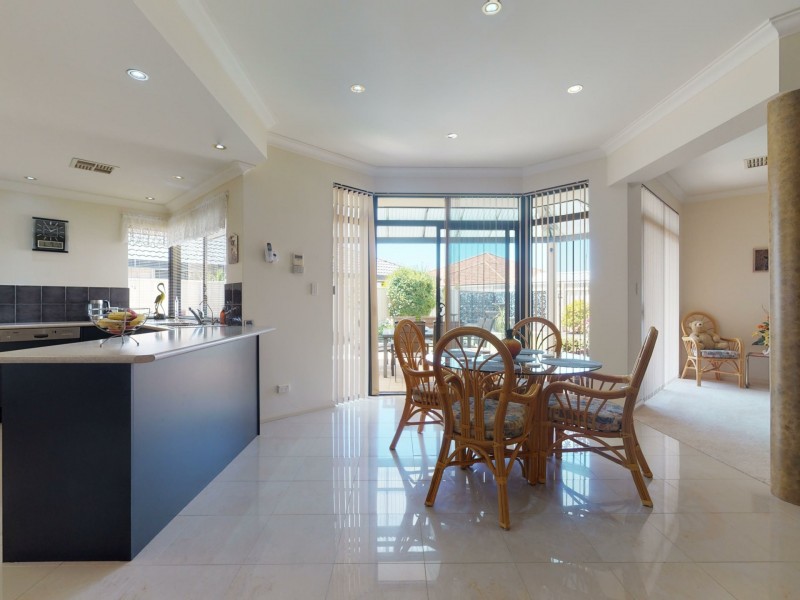 25 Repton Loop, Canning Vale WA 6155