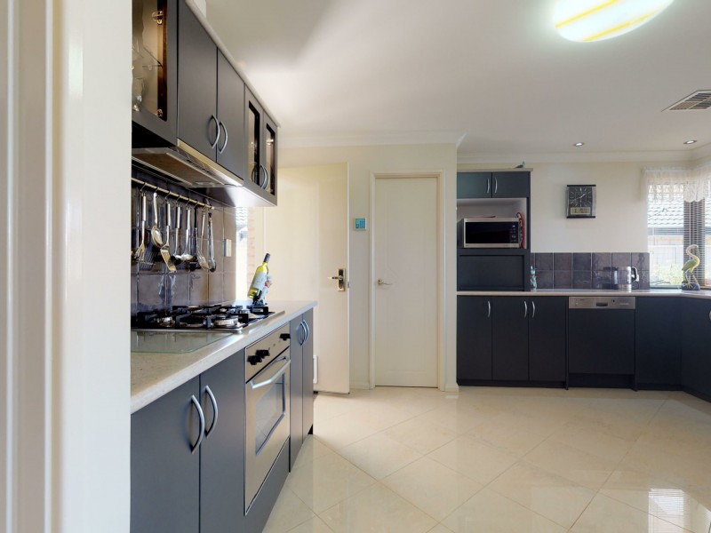 25 Repton Loop, Canning Vale WA 6155