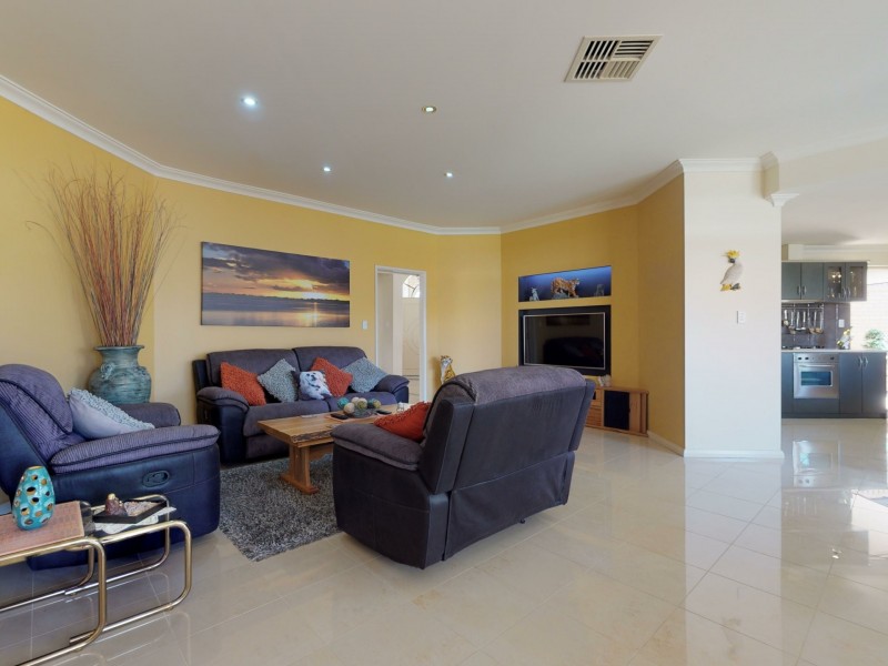 25 Repton Loop, Canning Vale WA 6155