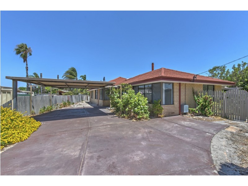 12 Hayes Court, Thornlie WA 6108