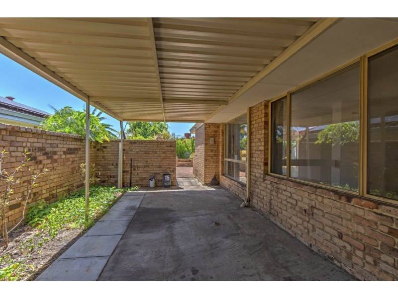 141 Warton Road, Thornlie WA 6108