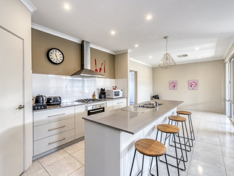 58 Burdekin Turn, Hilbert WA 6112