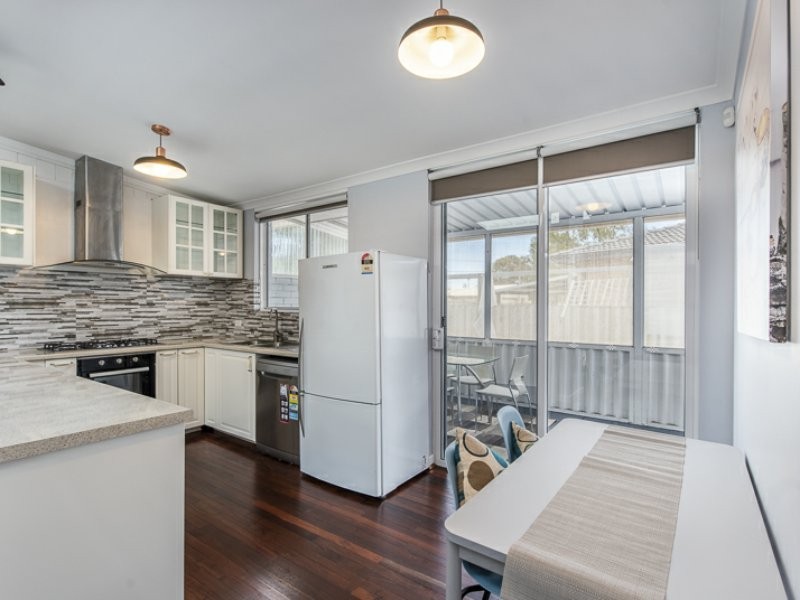 28 Kenmare Avenue, Thornlie WA 6108