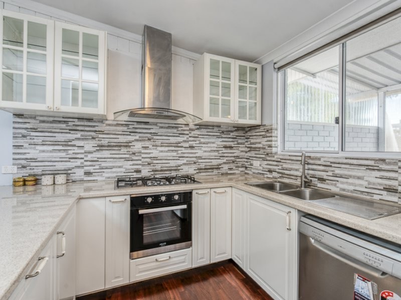 28 Kenmare Avenue, Thornlie WA 6108