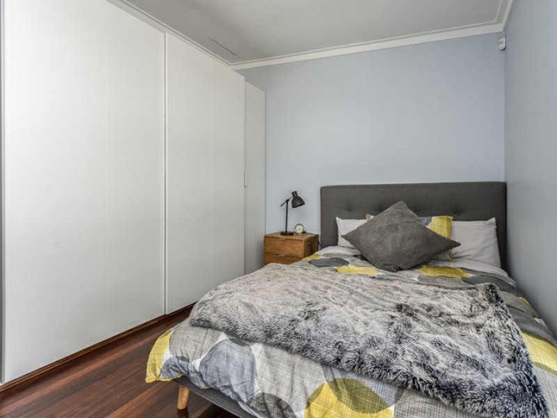 28 Kenmare Avenue, Thornlie WA 6108