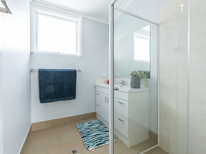 28 Kenmare Avenue, Thornlie WA 6108