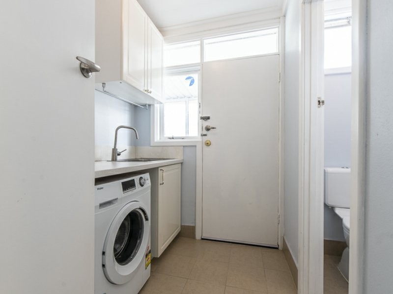 28 Kenmare Avenue, Thornlie WA 6108