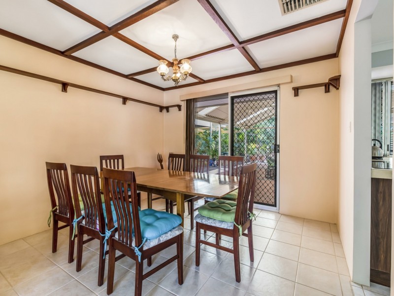 7 Holden Road, Roleystone WA 6111