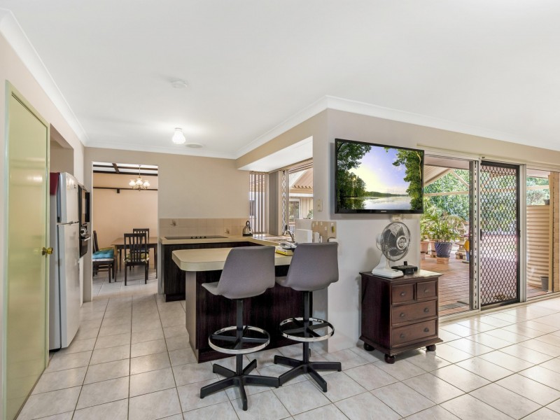 7 Holden Road, Roleystone WA 6111