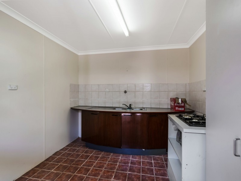 7 Holden Road, Roleystone WA 6111