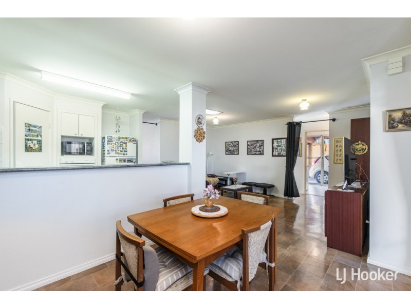 23/7 Lester Drive, Thornlie WA 6108