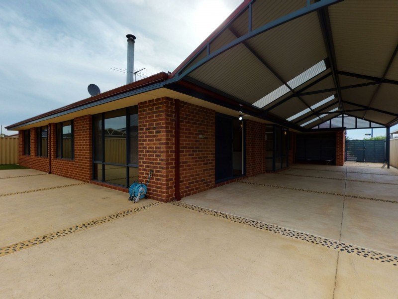 64 Hambly Crescent, Canning Vale WA 6155