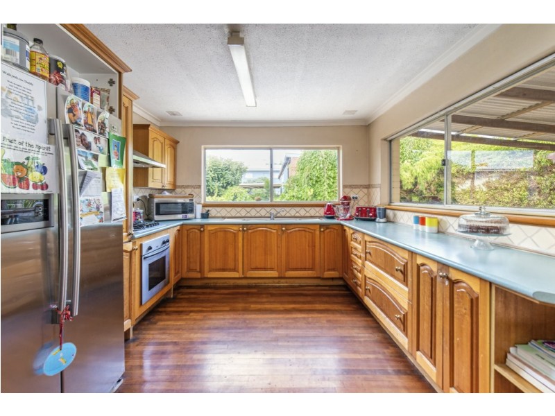 212 Kent Street, Rockingham WA 6168