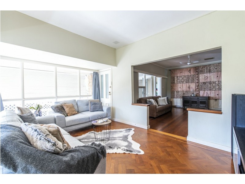 212 Kent Street, Rockingham WA 6168