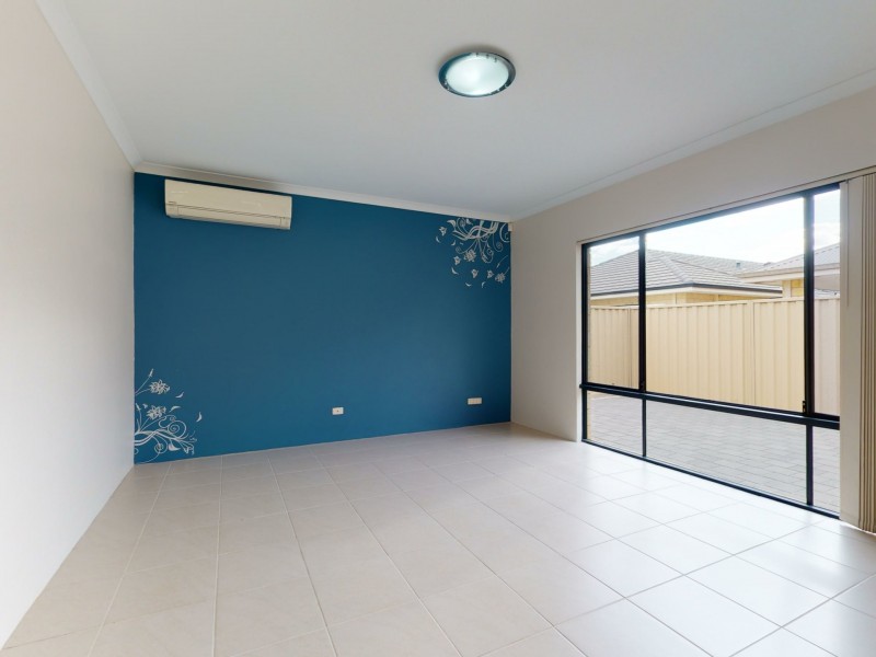 25 Pentland Street, Canning Vale WA 6155
