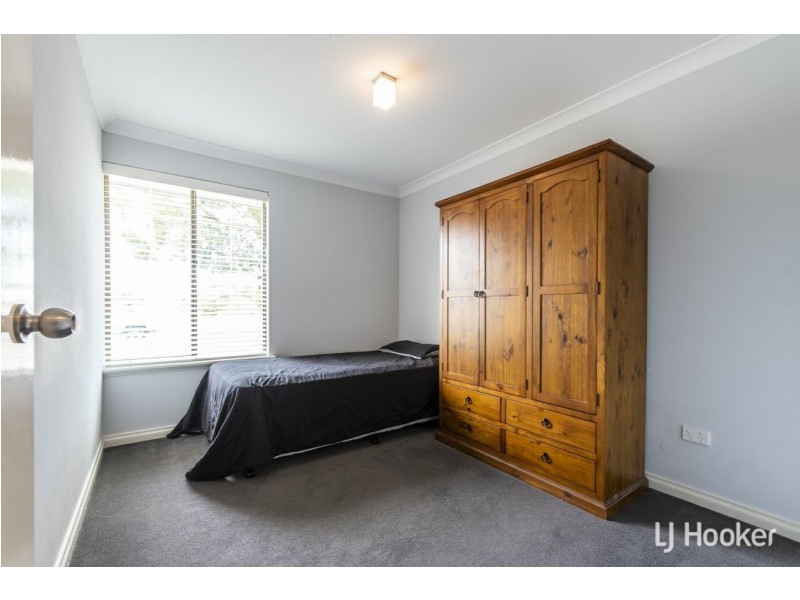 30 Ningaloo Way, Thornlie WA 6108