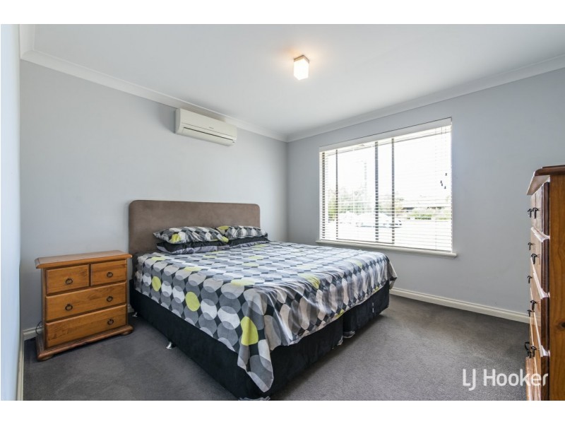 30 Ningaloo Way, Thornlie WA 6108