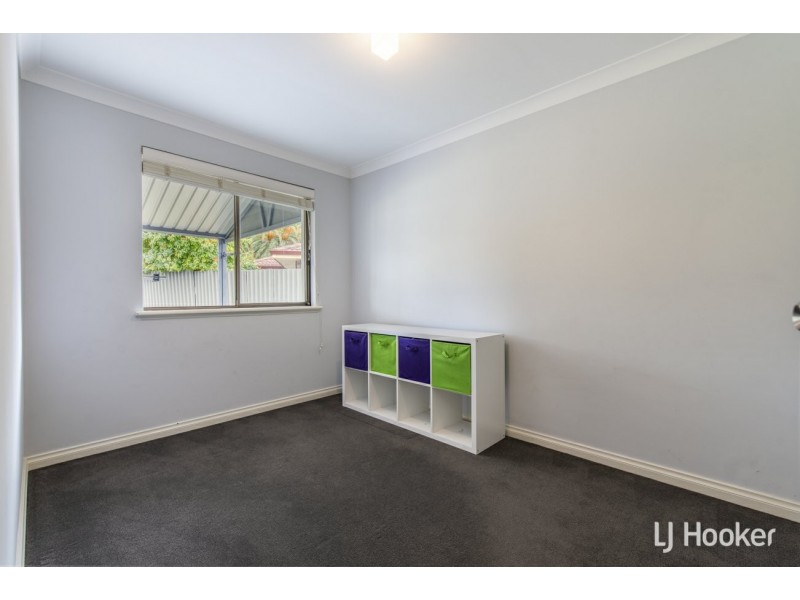 30 Ningaloo Way, Thornlie WA 6108