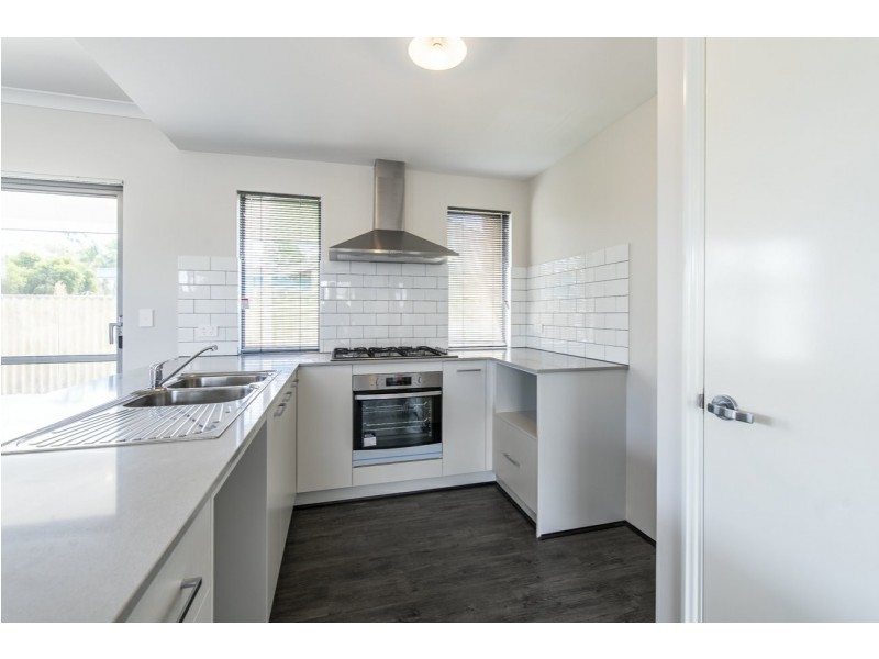 109B Berehaven Avenue, Thornlie WA 6108