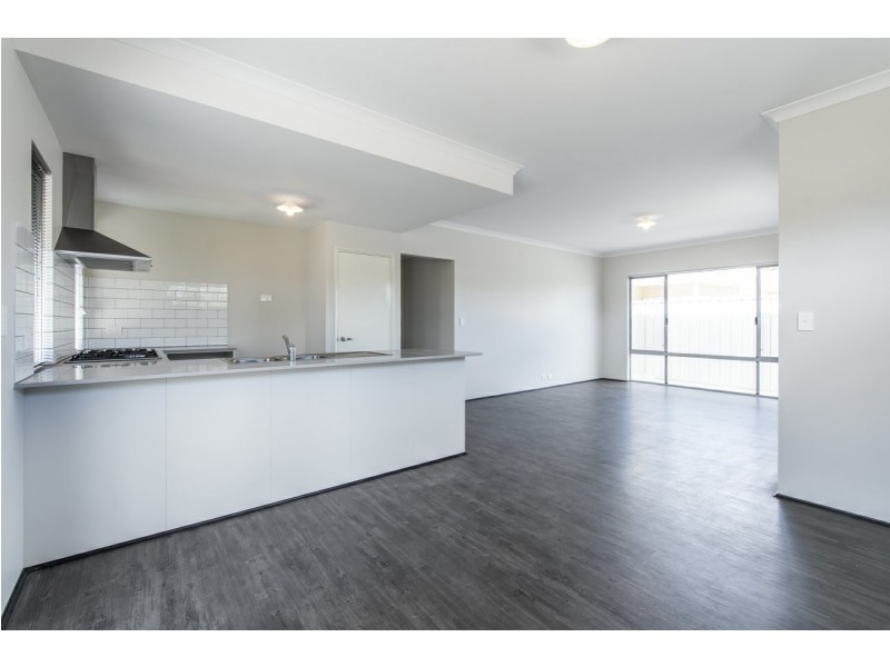 109B Berehaven Avenue, Thornlie WA 6108