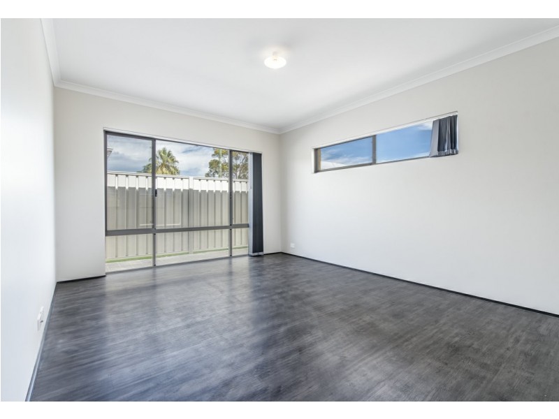 109B Berehaven Avenue, Thornlie WA 6108