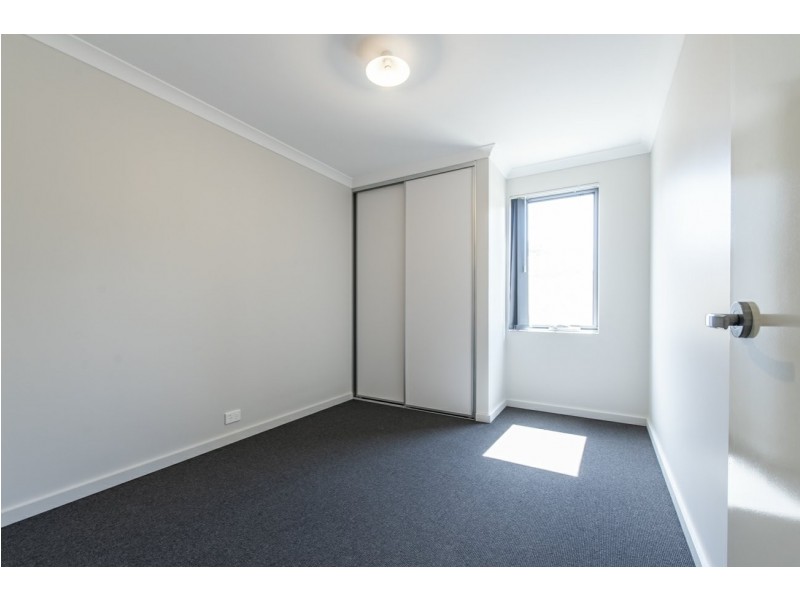 109B Berehaven Avenue, Thornlie WA 6108