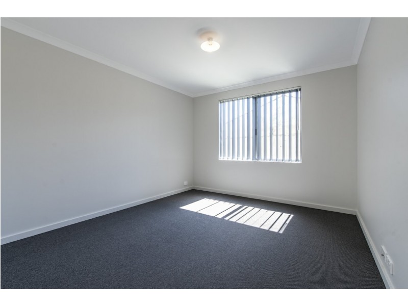 109B Berehaven Avenue, Thornlie WA 6108