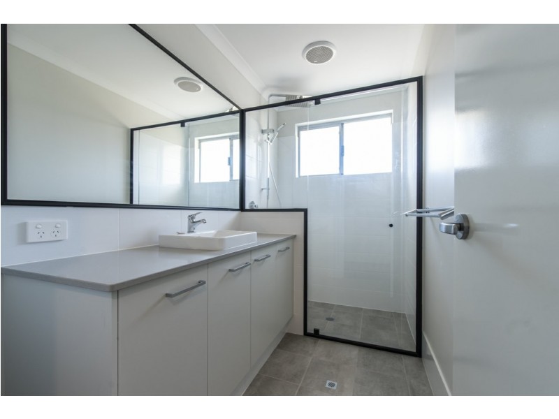 109B Berehaven Avenue, Thornlie WA 6108