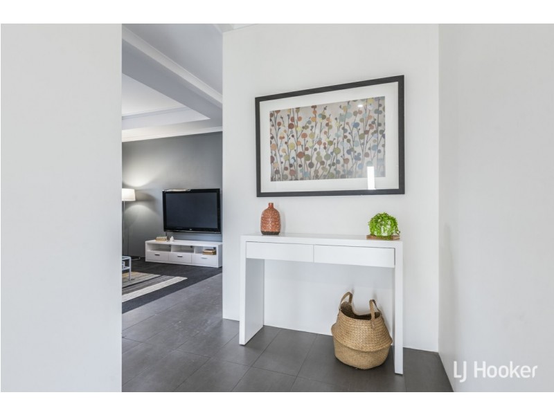 24 Cowes Street, Harrisdale WA 6112