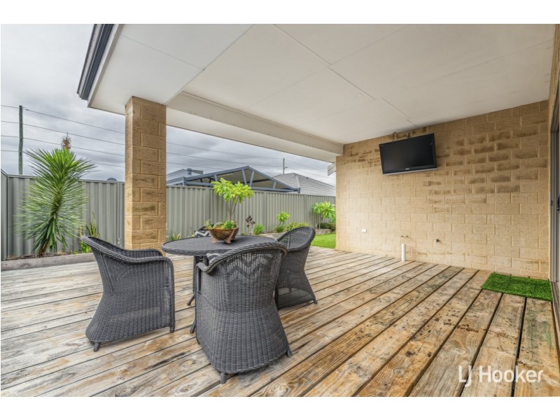 24 Cowes Street, Harrisdale WA 6112