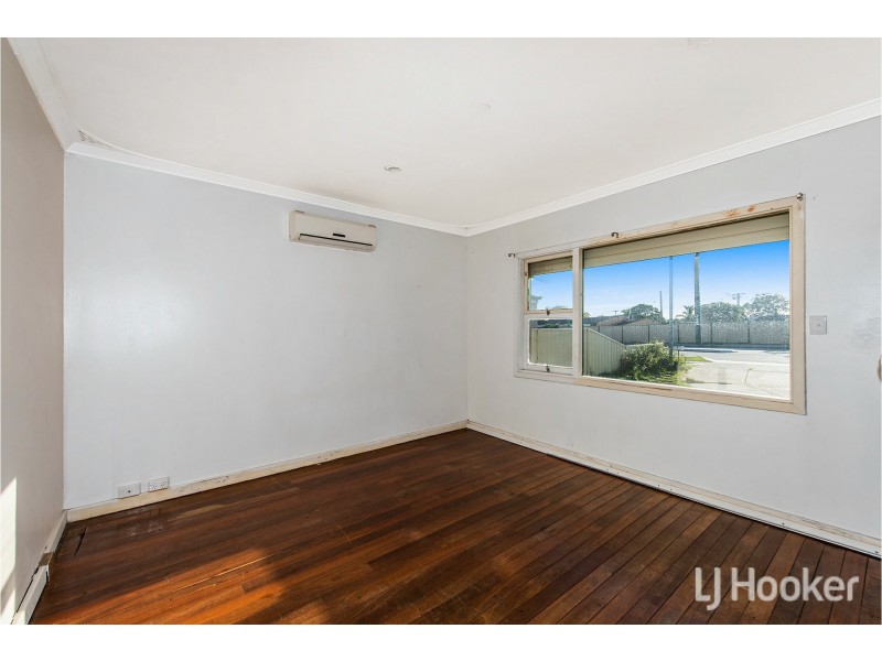 4 Yale Road, Thornlie WA 6108