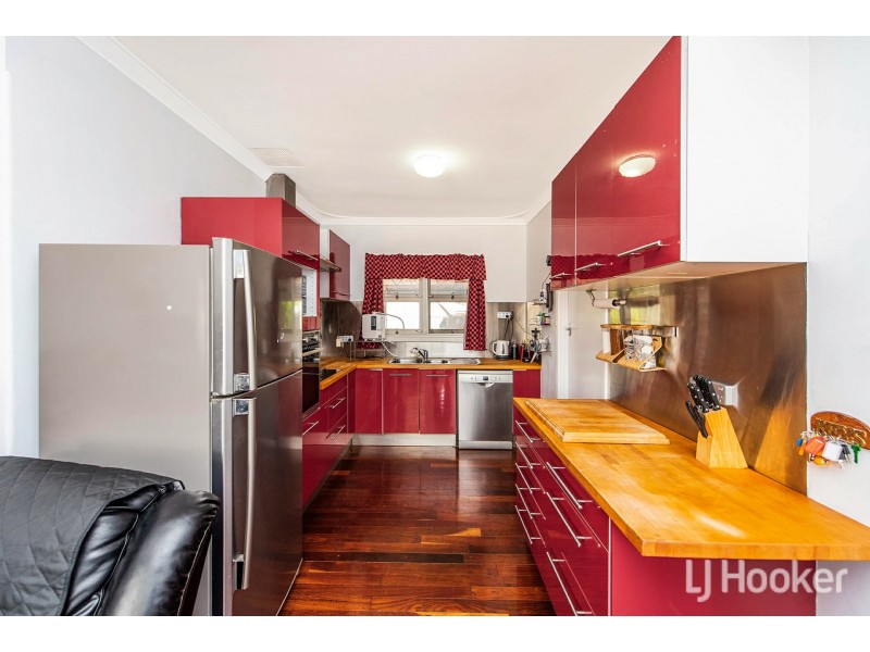 7 Brooklea Place, Ferndale WA 6148