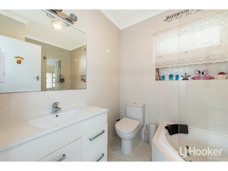 7 Brooklea Place, Ferndale WA 6148