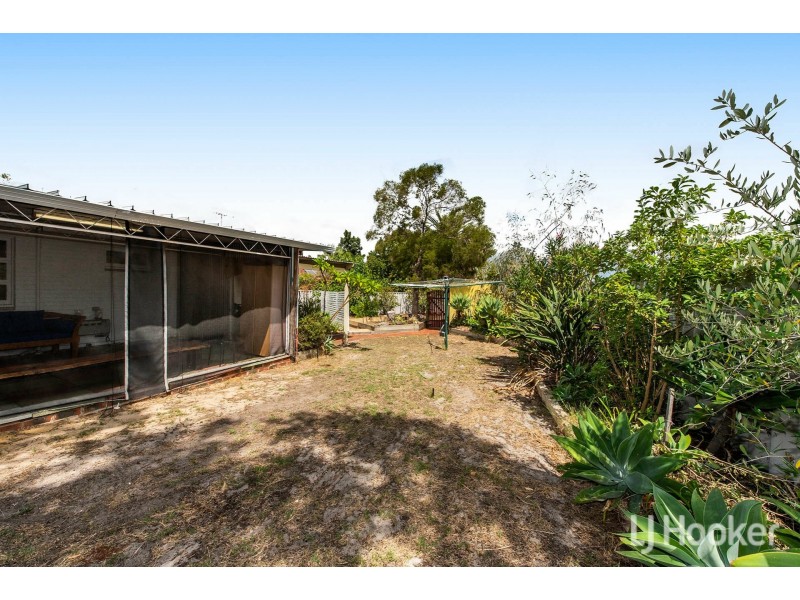 7 Brooklea Place, Ferndale WA 6148