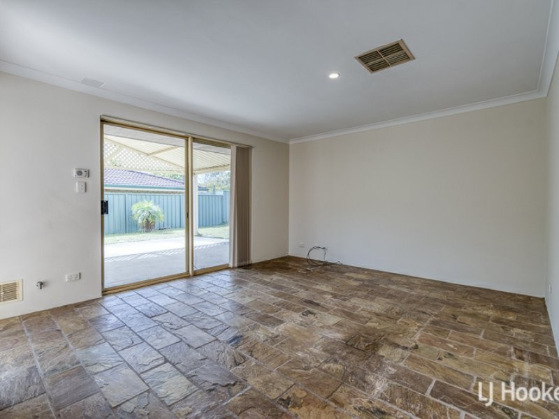 42 Explorer Drive, Thornlie WA 6108