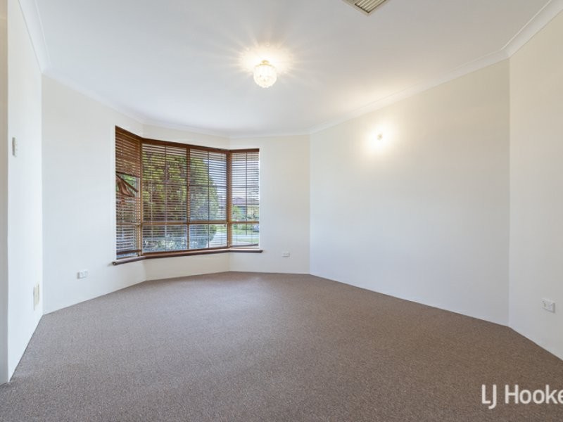 42 Explorer Drive, Thornlie WA 6108