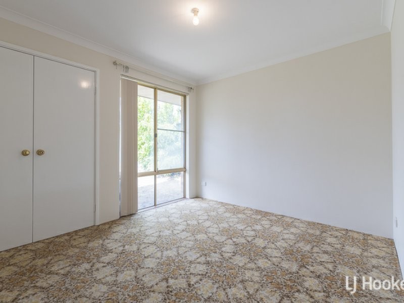 42 Explorer Drive, Thornlie WA 6108