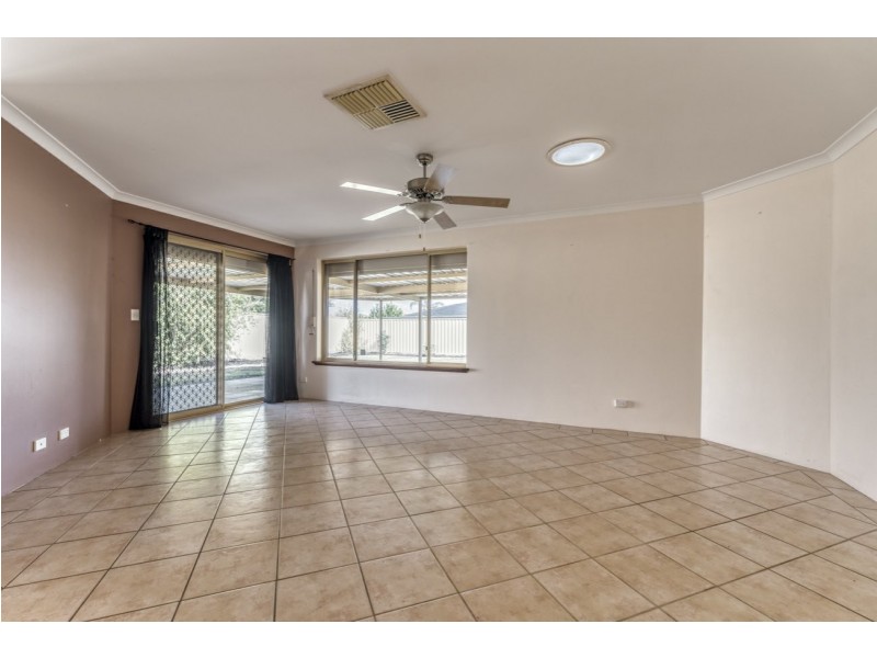 63 Inverness Circle, Camillo WA 6111