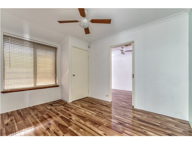 63 Inverness Circle, Camillo WA 6111