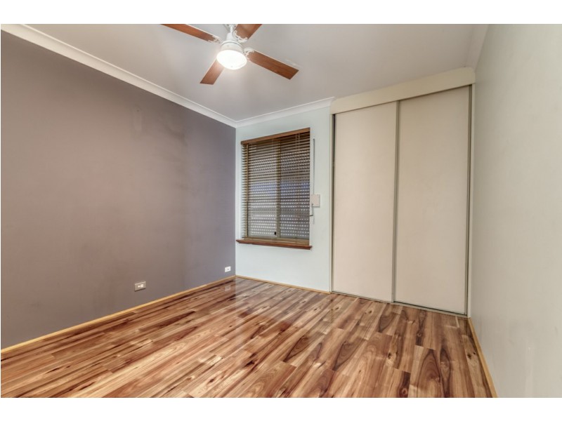 63 Inverness Circle, Camillo WA 6111