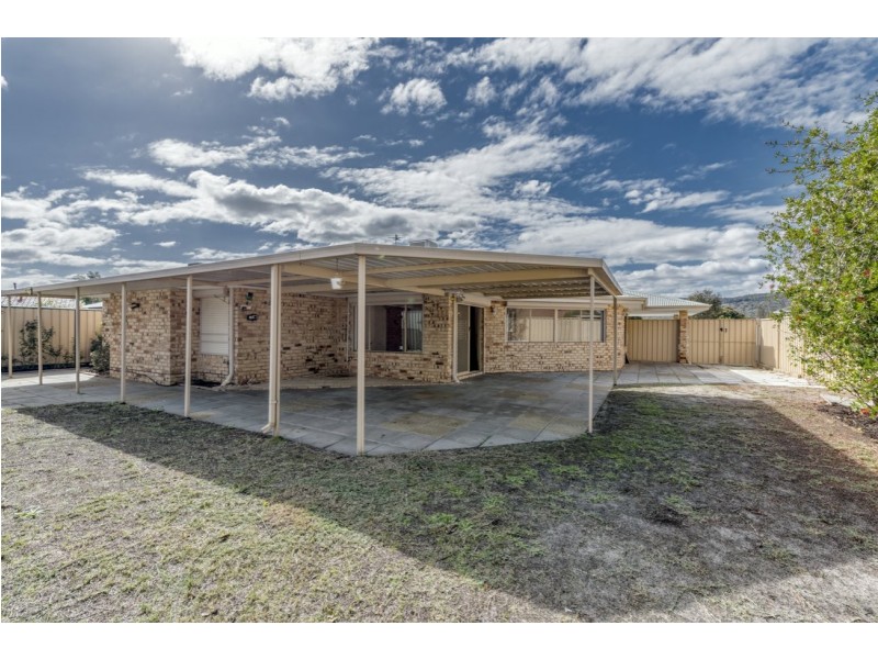 63 Inverness Circle, Camillo WA 6111