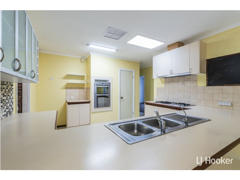 57 Regency Drive, Thornlie WA 6108