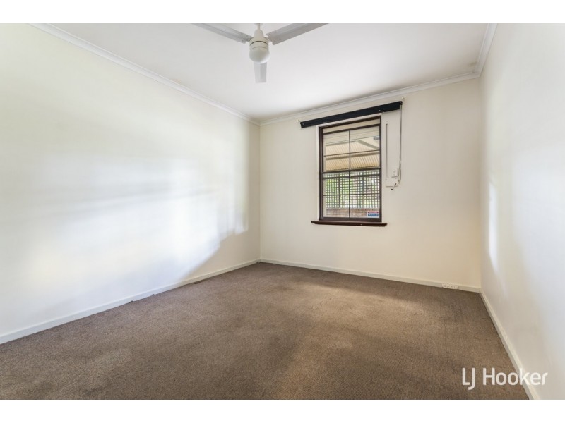 57 Regency Drive, Thornlie WA 6108