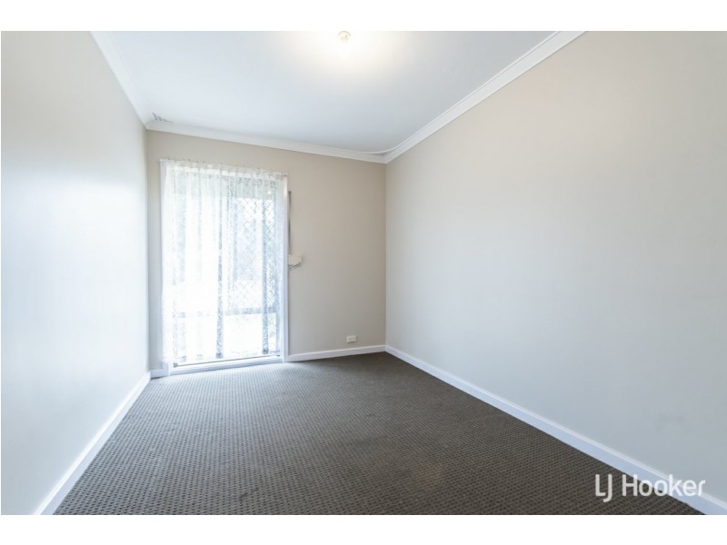 51 Spring Road, Thornlie WA 6108