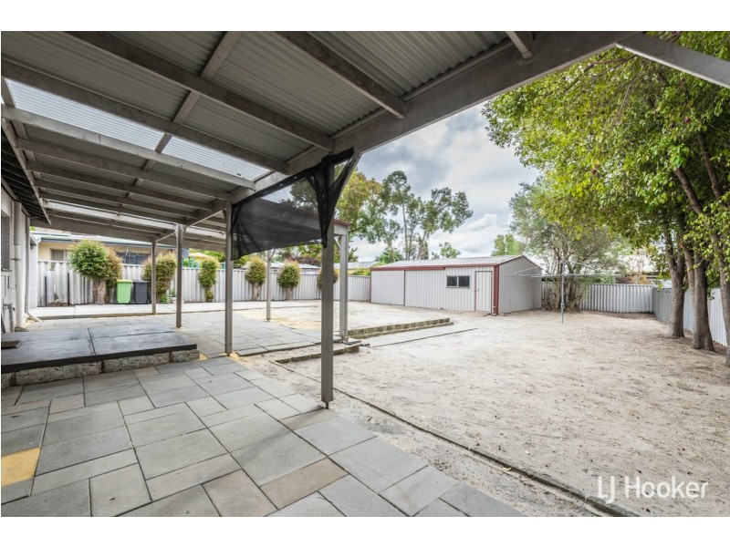 51 Spring Road, Thornlie WA 6108