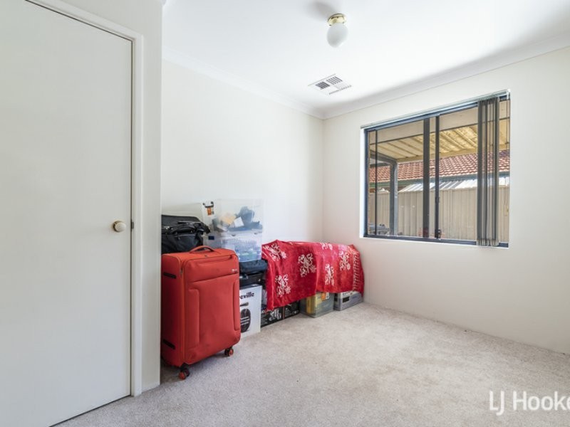 34 Reveley Close, Seville Grove WA 6112