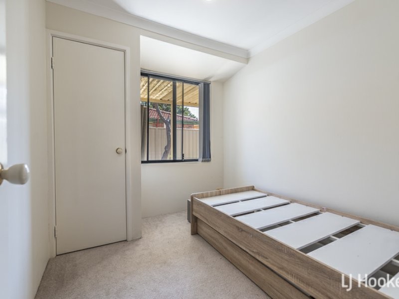 34 Reveley Close, Seville Grove WA 6112
