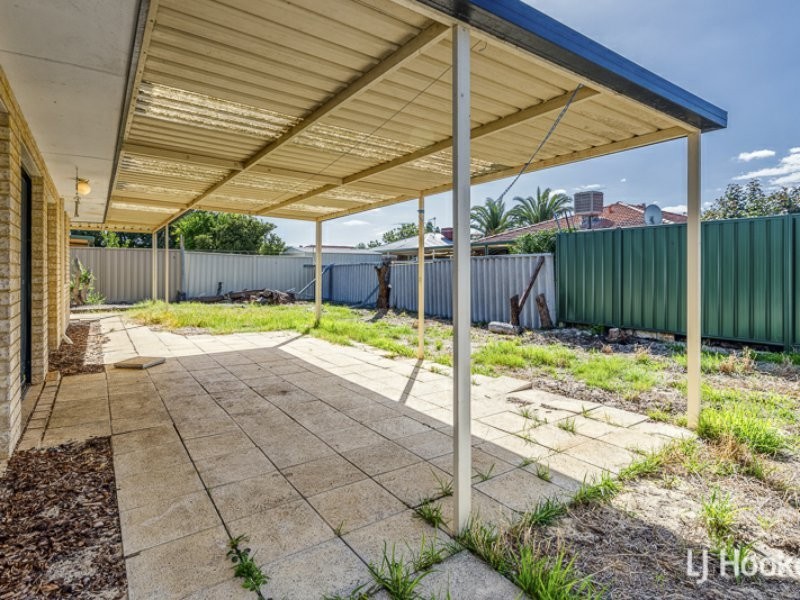 34 Reveley Close, Seville Grove WA 6112