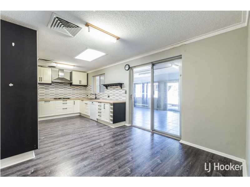 4 Mercer Place, Thornlie WA 6108