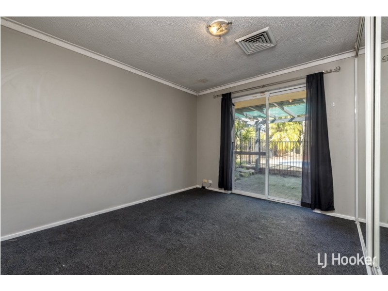 4 Mercer Place, Thornlie WA 6108